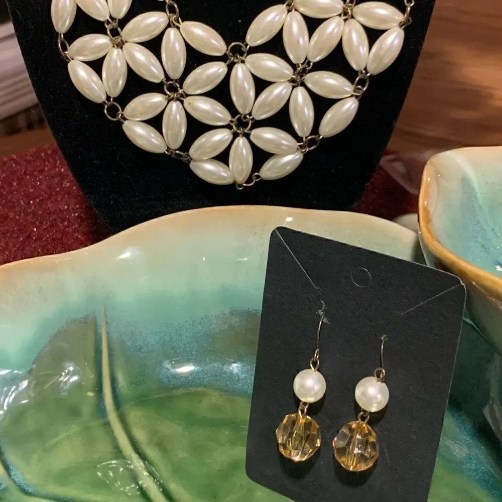 Faux Pearl Bib Necklace & Earrings